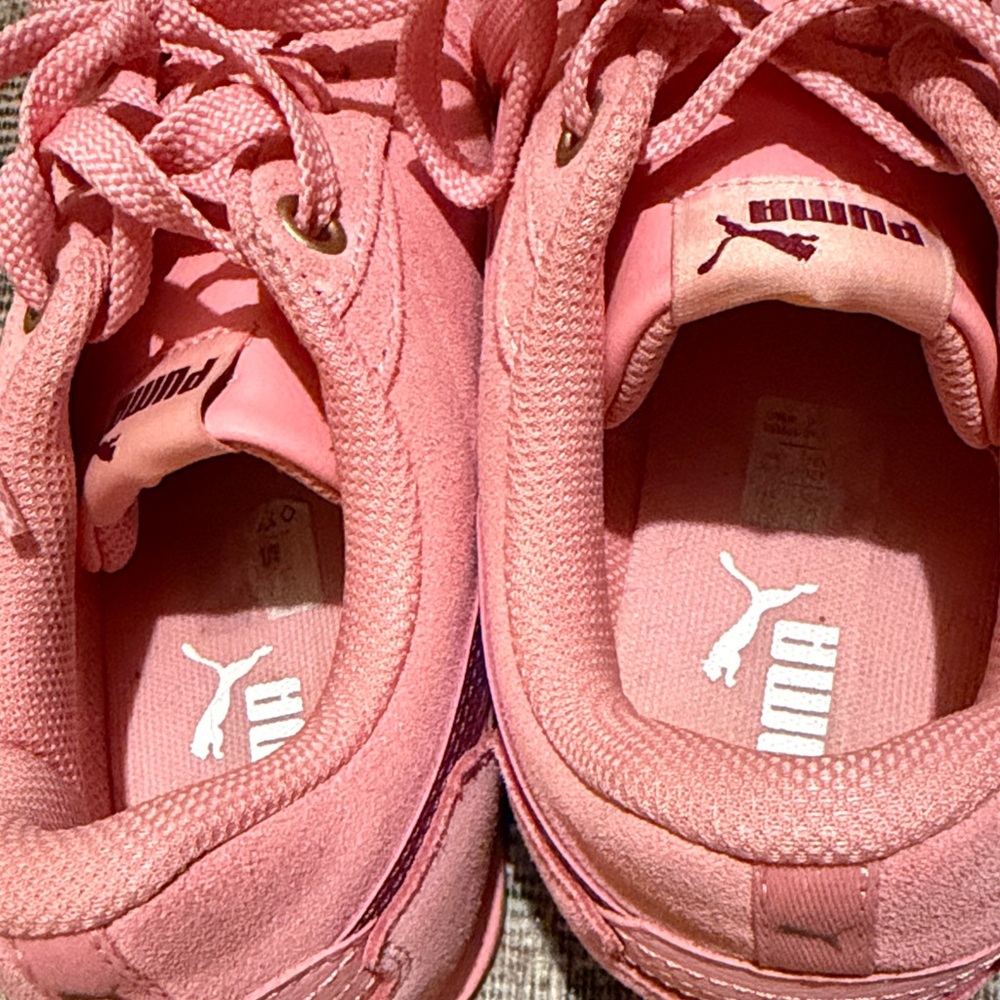 PUMA Women's Pink Sneakers - Picture 5 of 7